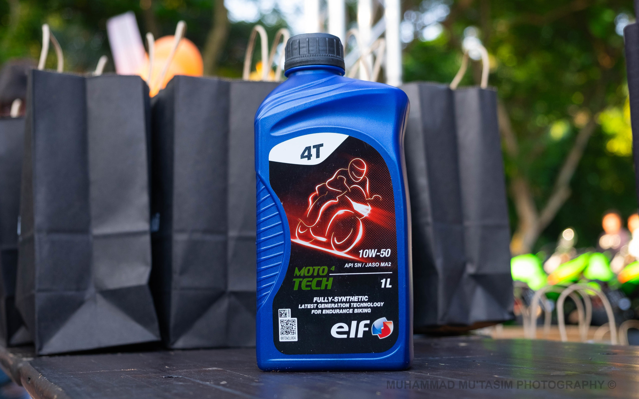 elf lubricant showcases new motorcycle-specific products at kawasaki ninja zx-4rr launch
