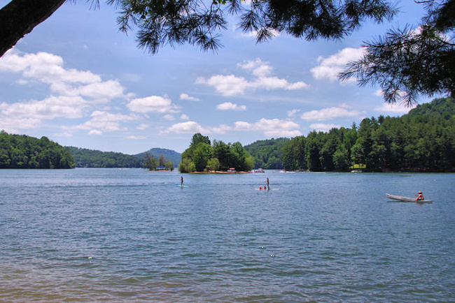 top most beautiful lakes in north carolina