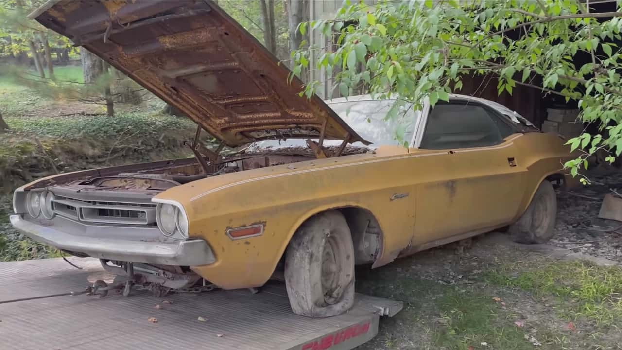 1971 dodge challenger cleaning