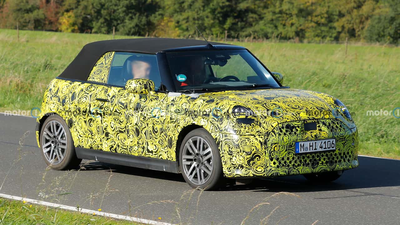 mini cooper hardtop and convertible spied testing with combustion engines