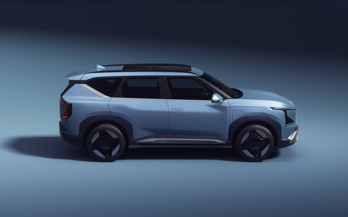 electric cars, kia ev5 to rival tesla model y, with smaller ev3 and ev4 concepts also revealed