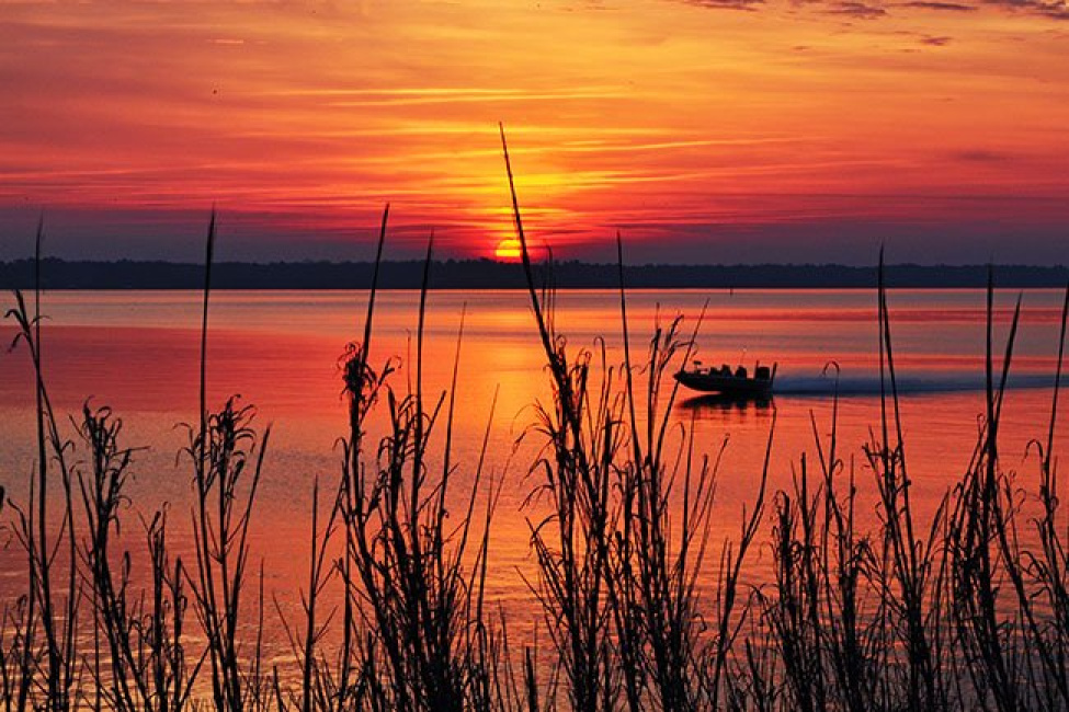 top most beautiful lakes in south carolina