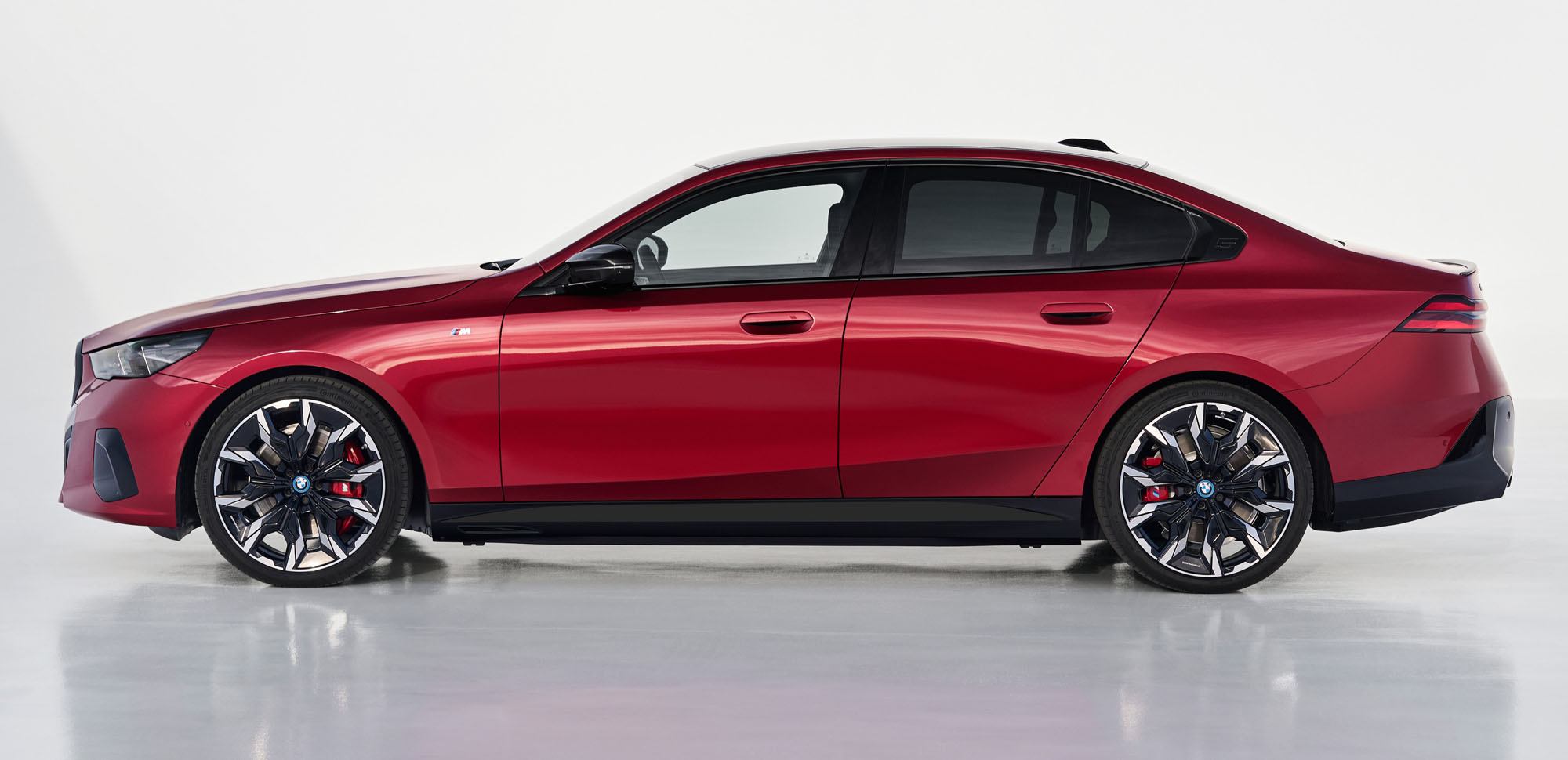 bmw 5 series, bmw i5, new bmw i5 electric flagship – south african pricing and features