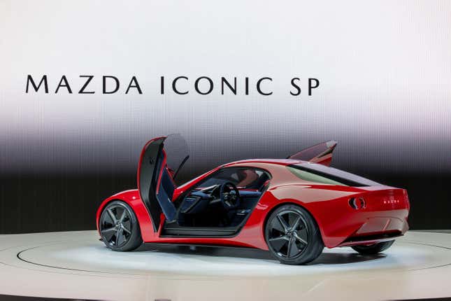 Image for article titled A Closer Look At the Mazda Iconic SP Concept In All Of Its FD RX-7-eqsue Glory