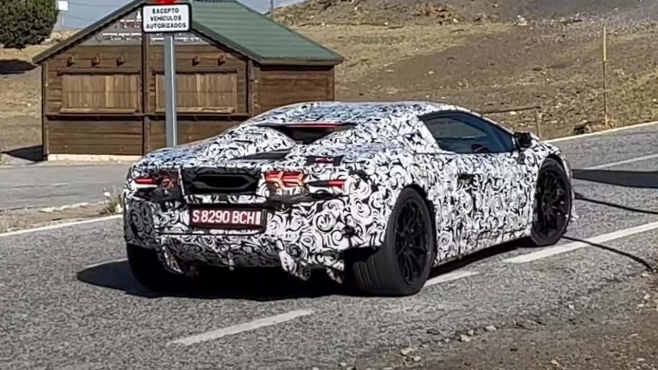 Lamborghini Huracan replacement screenshot from spy video