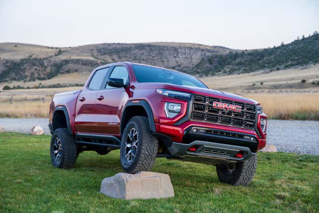 2024 gmc canyon at4x aev: a compromise for the sake of capability