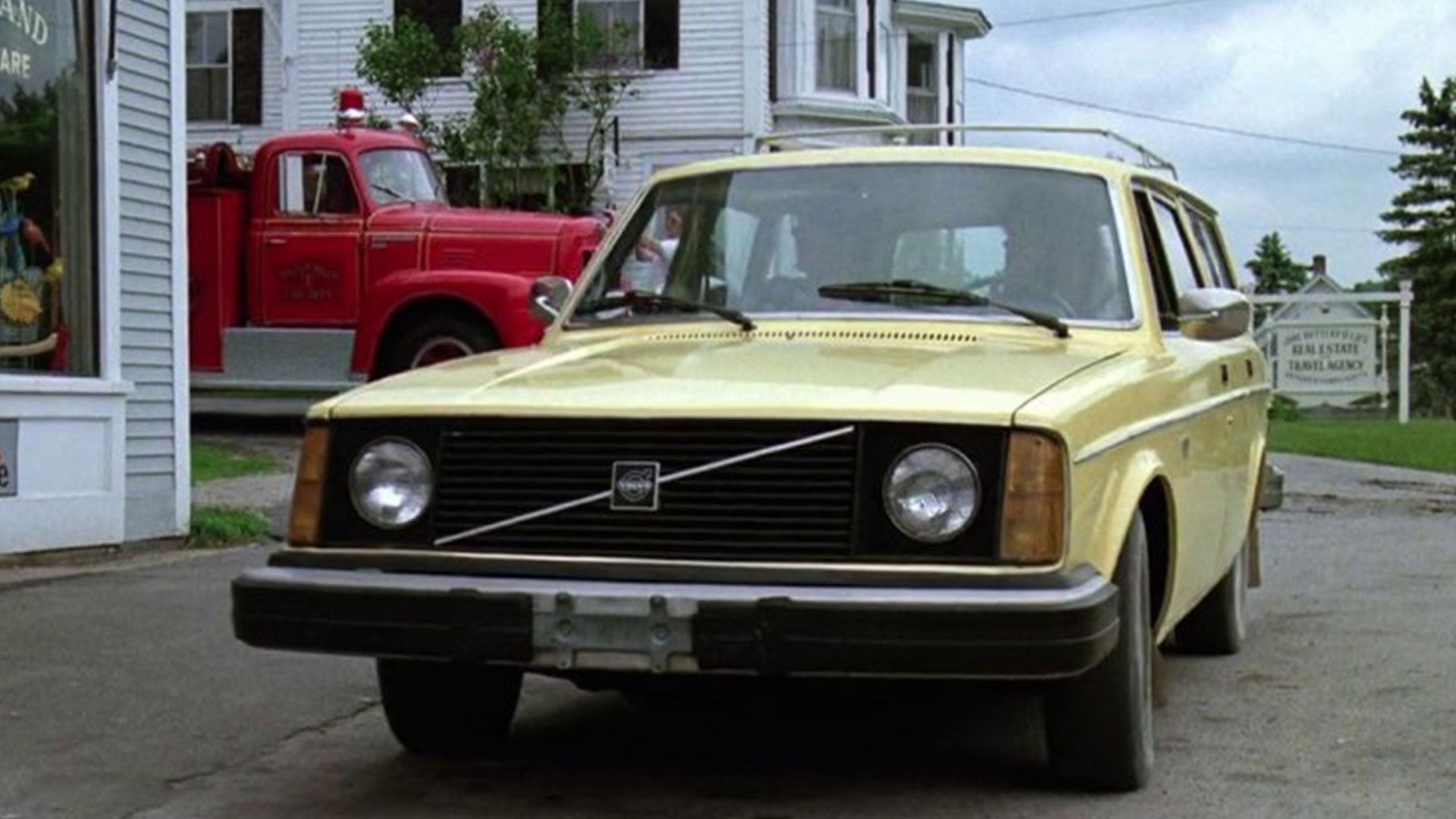 here are 13 of the best movie cars from scary (and scary-ish) classics