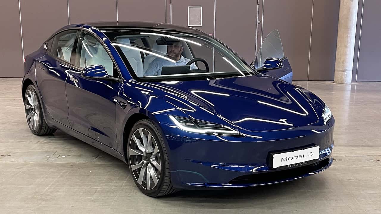 first tesla model 3 ‘highland’ owners say it’s comfy, but tesla vision is ‘rubbish'