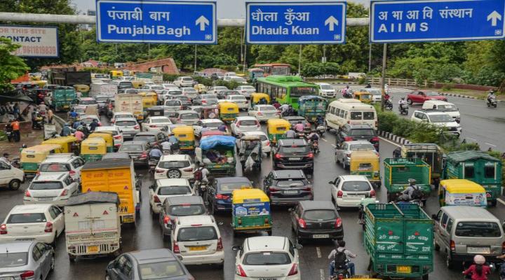 Delhi bans BS3 Petrol & BS4 Diesel vehicles as air quality deteriorates, Indian, Industry & Policy, Delhi, Pollution, Delhi Diesel Ban