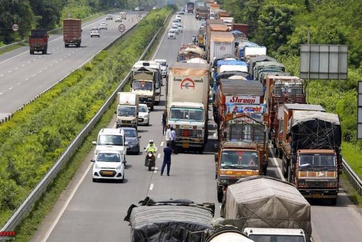 Driving on highways: Violation of traffic rules a major safety concern, Indian, Member Content, Highways, Accident, traffic rules, Road Safety