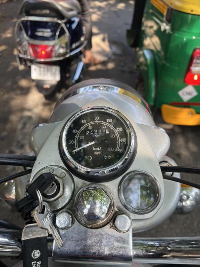 My 2002 RE Electra hits 1.28L km on the odo: Goes in for service, Indian, Member Content, Royal Enfield Electra, Bike ownership
