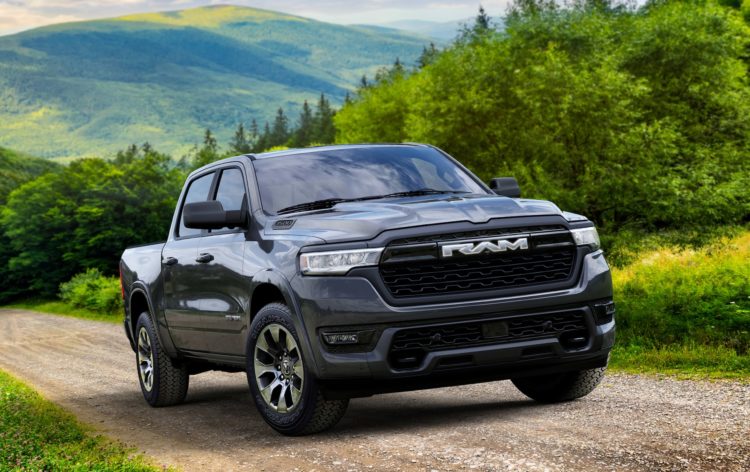ram unveils my25 1500 ramcharger plug-in hybrid with 1110km of range per tank