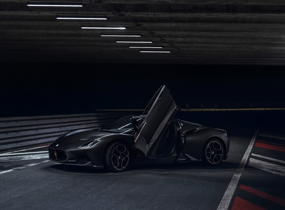 maserati mc20 notte: inspired by the mystical power of darkness