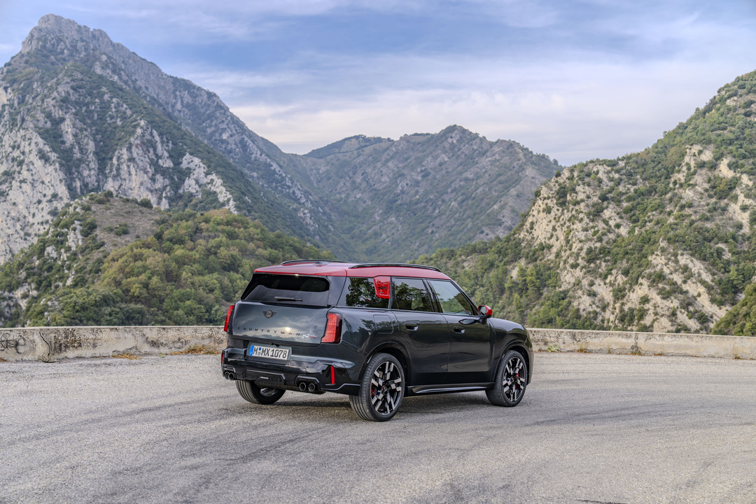 the new mini john cooper works countryman – all4 awd system, 300hp