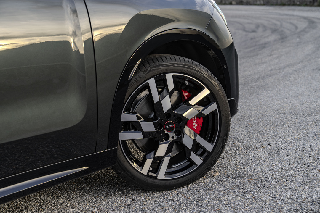 the new mini john cooper works countryman – all4 awd system, 300hp