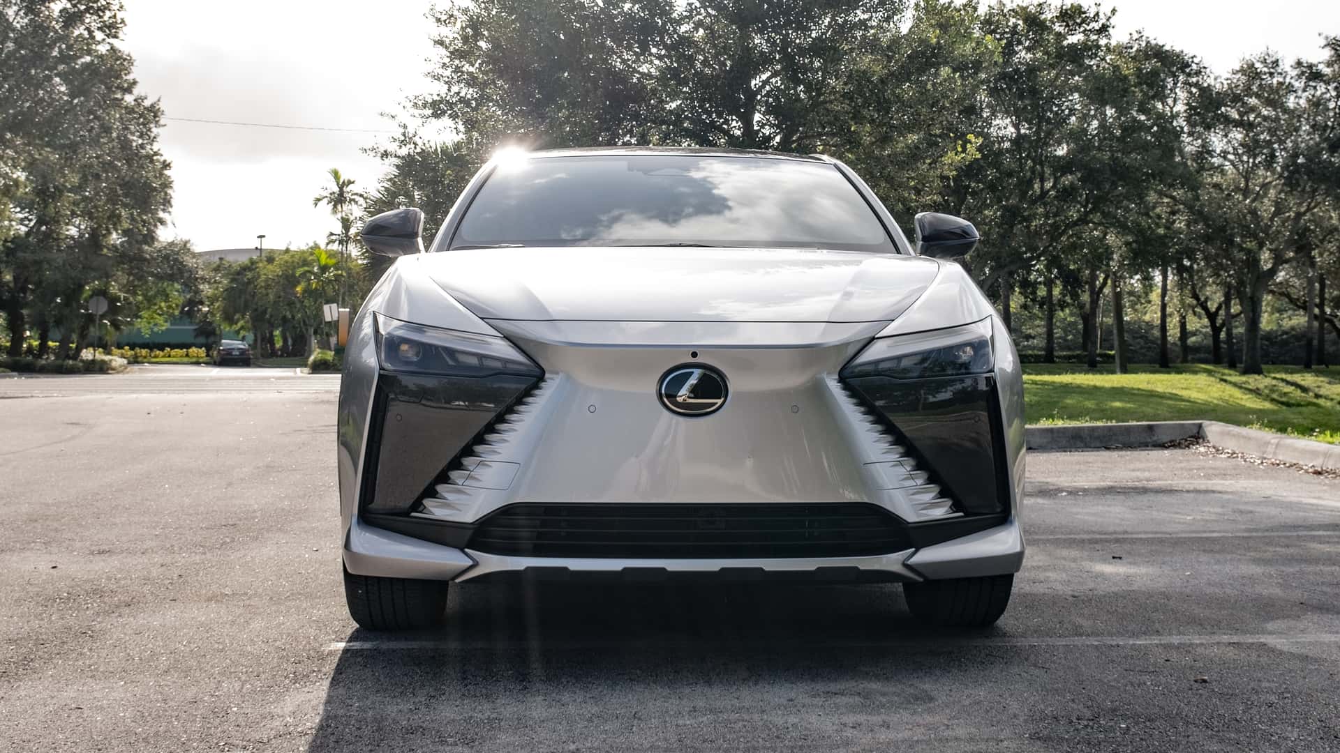 2023 lexus rz gets $15,000 lease cash discount, the biggest one yet