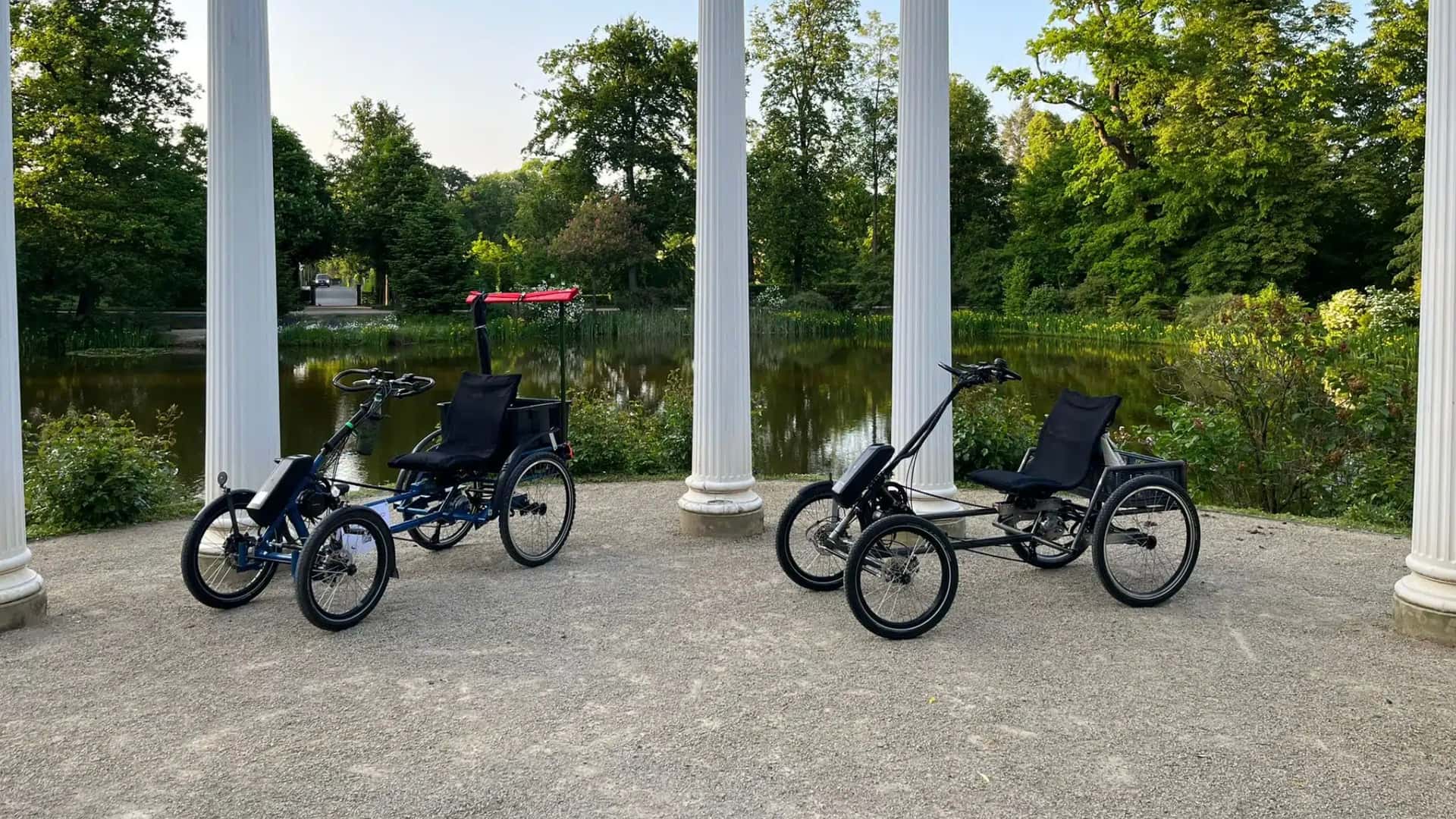 e-velo-cabrio can shuttle you and your stuff around even when it's raining