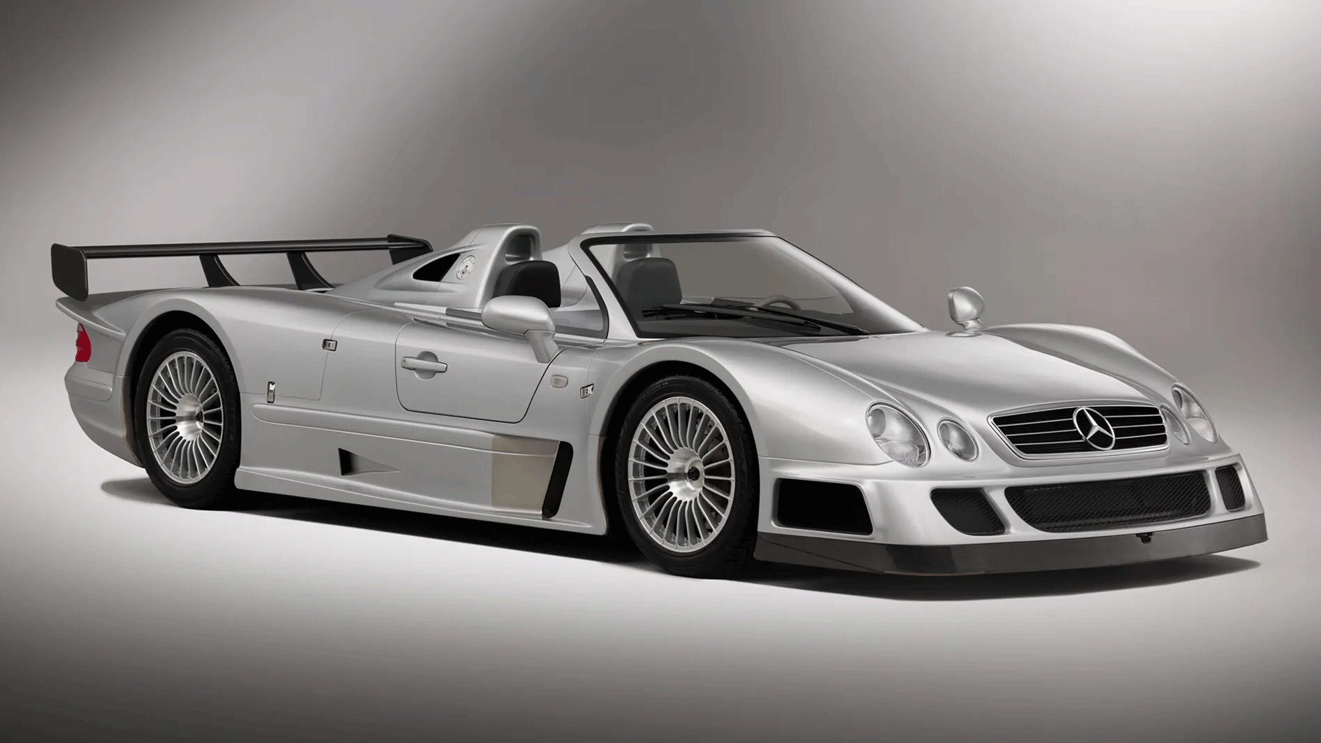 amg, mercedes-amg, mercedes-benz, daimler, singapore, cycle & carriage, clk gtr, clk dtm, mercedes-amg, mercedes, mercedes-benz, motorsports, clk gtr, mercedes-benz amg clk gtr duo could fetch over usd$22m at auction