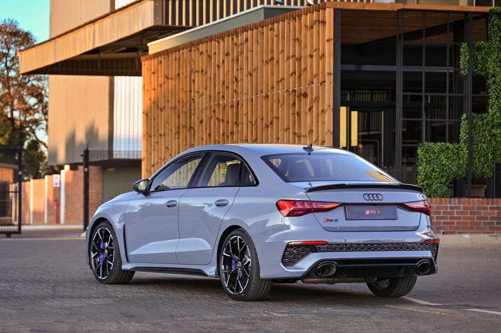 what is the audi rs3 top speed?