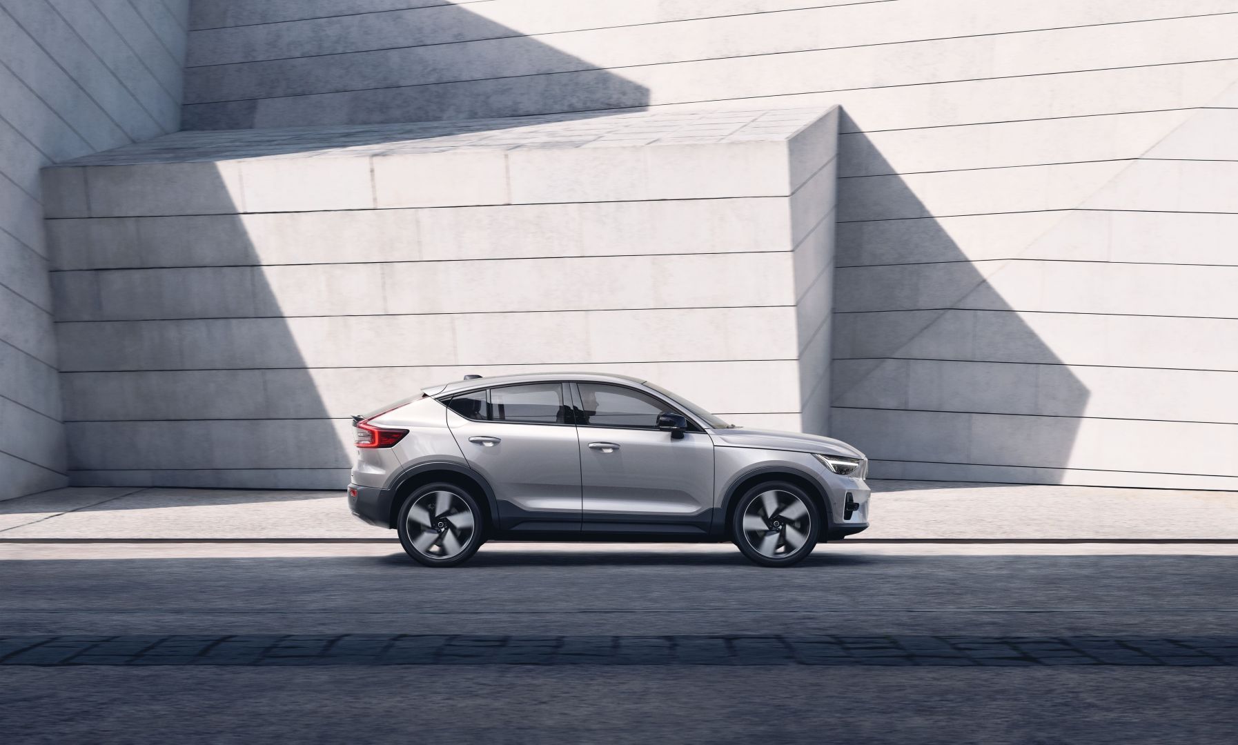 how much are monthly repayments on a new volvo c40 recharge?
