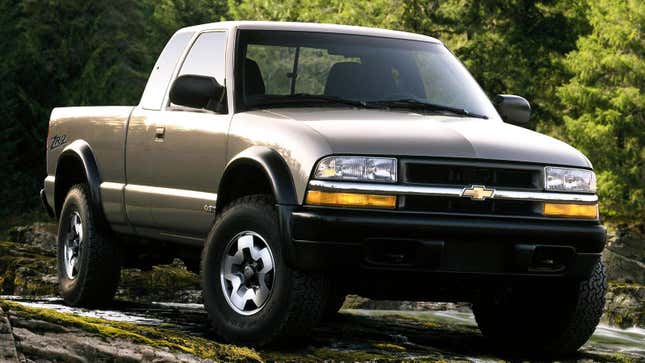 there was once a glorious compact chevy zr2 truck
