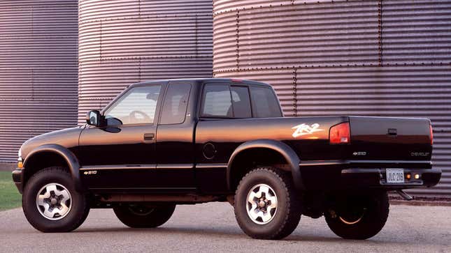 there was once a glorious compact chevy zr2 truck
