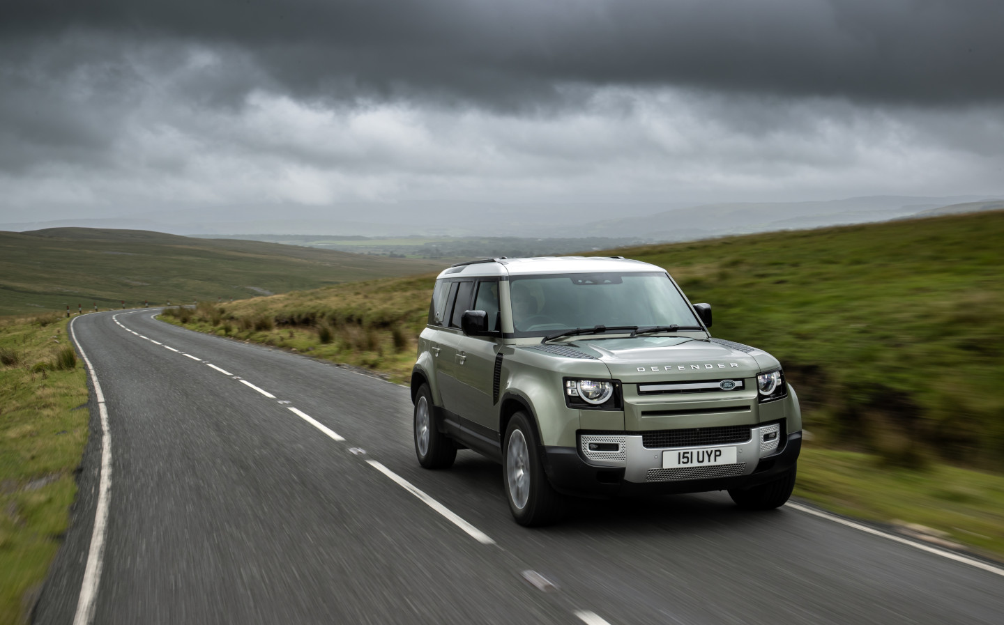 keyless theft, range rover, security, jlr offers free security upgrade to tackle high proportion of land rover thefts