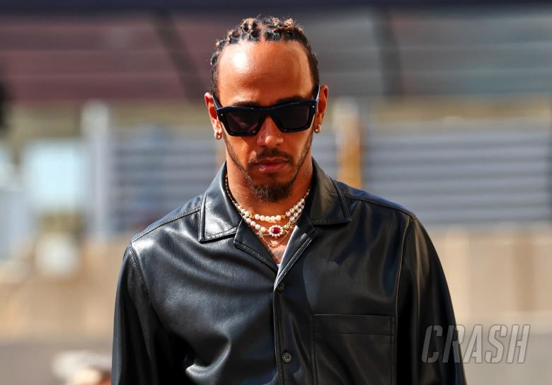 lewis hamilton on red bull approach claim: 'don't know what christian horner is talking about, but he reached out to me'