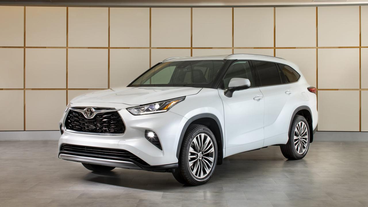 Premium Kluger variants get leather trim and low-profile alloys., Entry-level models make do with cloth seats., The Kluger GX represents the affordable option in the range/, Toyota’s Kluger is a practical pick., Technology, Motoring, Motoring News, Toyota Kluger turbo put to the test