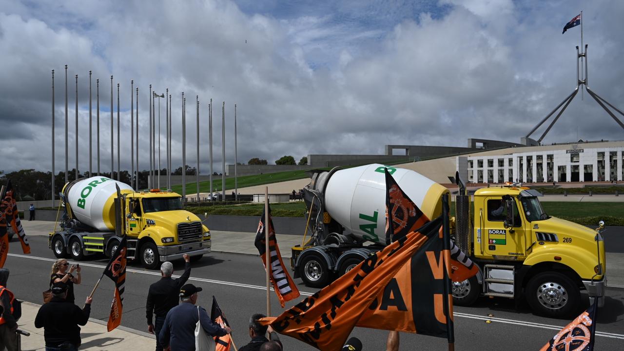 It joined a nationwide convoy of trucks seen in other major cities like Melbourne, Perth and Adelaide. Picture: NCA NewsWire/ Martin Ollman, Finance, Work, At Work, Truck drivers declare ‘national emergency’ over road deaths and poor working conditions