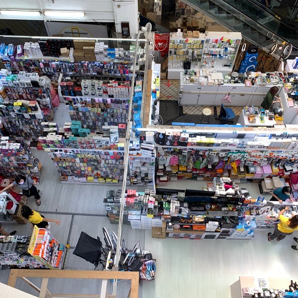 cross-border indulgence: singaporeans' guide to johor bahru's shopping extravaganza