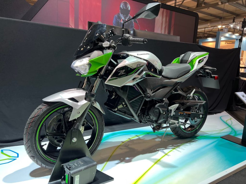 closer look at kawasaki’s new electric motorcycles, the ninja e-1 and z e-1