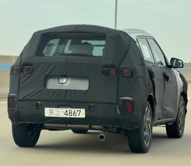 Hyundai Creta EV spied in South Korea with fake exhaust, Indian, Hyundai, Scoops & Rumours, Creta EV, Electric SUV, spy shots
