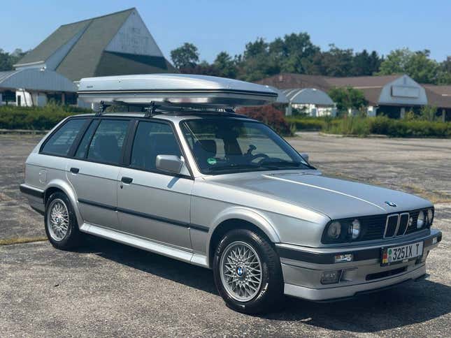 at $27,900, does this 1990 bmw 325ix pass the touring test?