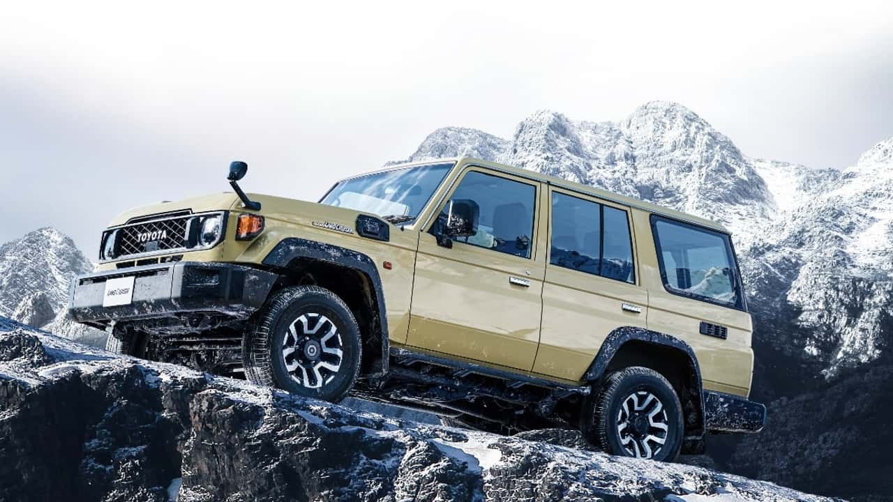 toyota land cruiser 70 relaunched in japan, fender mirror and all